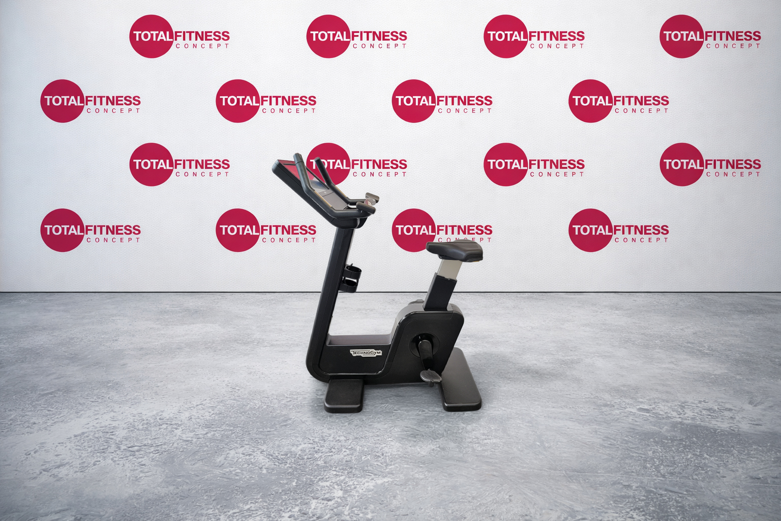 Regenerowany rower pionowy Technogym BIKE ARTIS