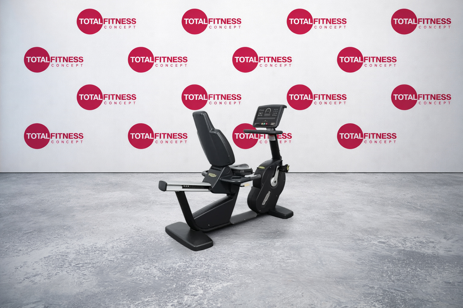 Regenerowany rower poziomy Technogym 1000 LED