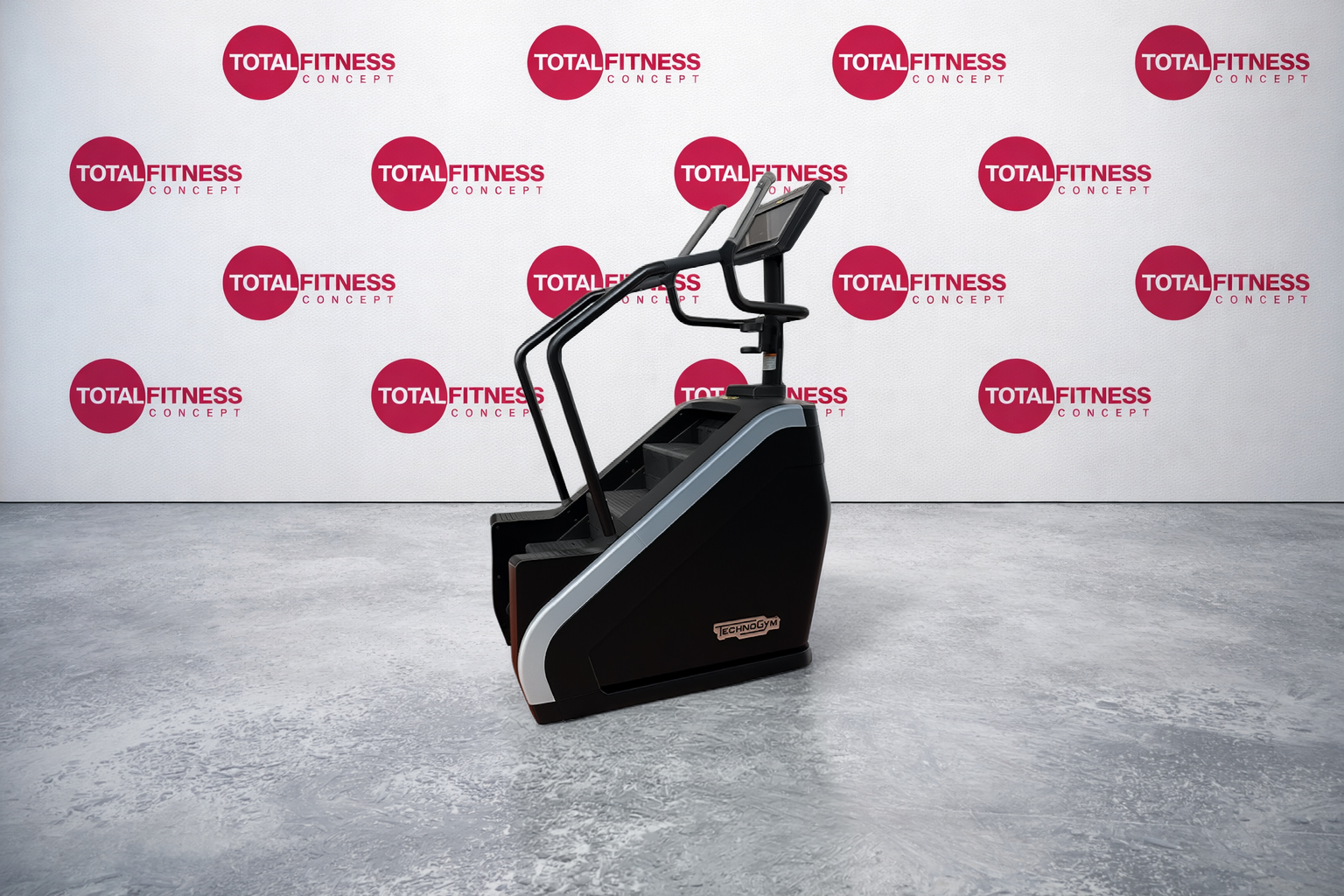 Regenerowane schody Technogym CLIMB 1000 UNITY